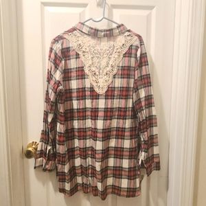 Long sleeve gingham & lace shirt - size XL